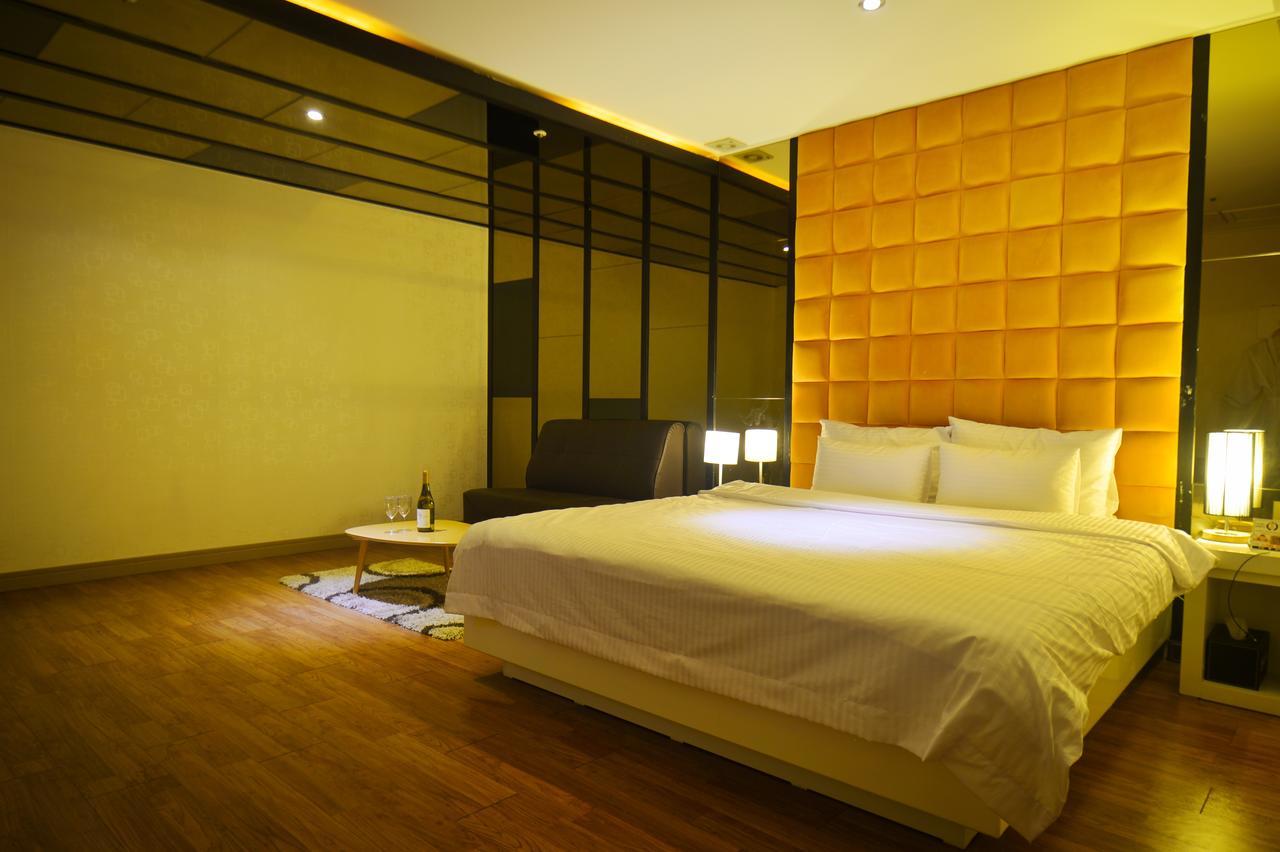 Gimhae Business Hotel K Exteriér fotografie