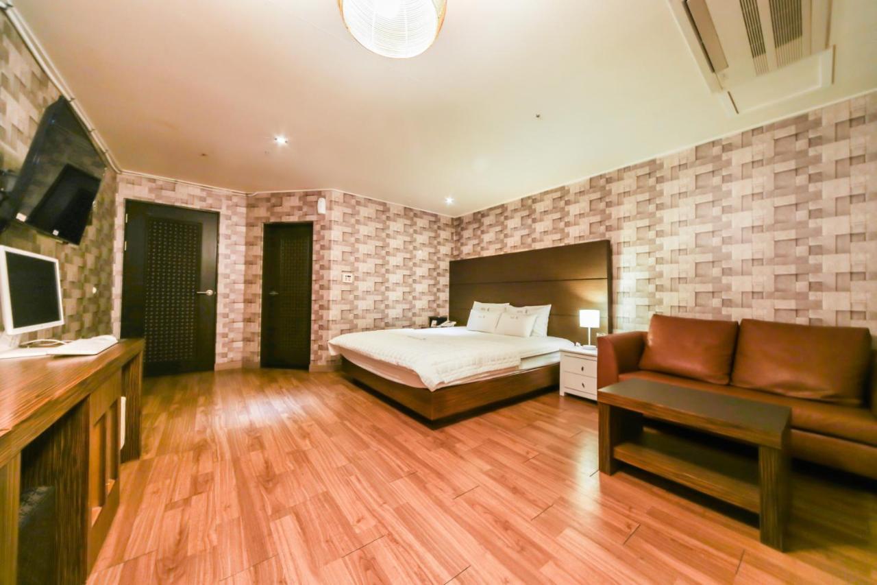 Gimhae Business Hotel K Exteriér fotografie